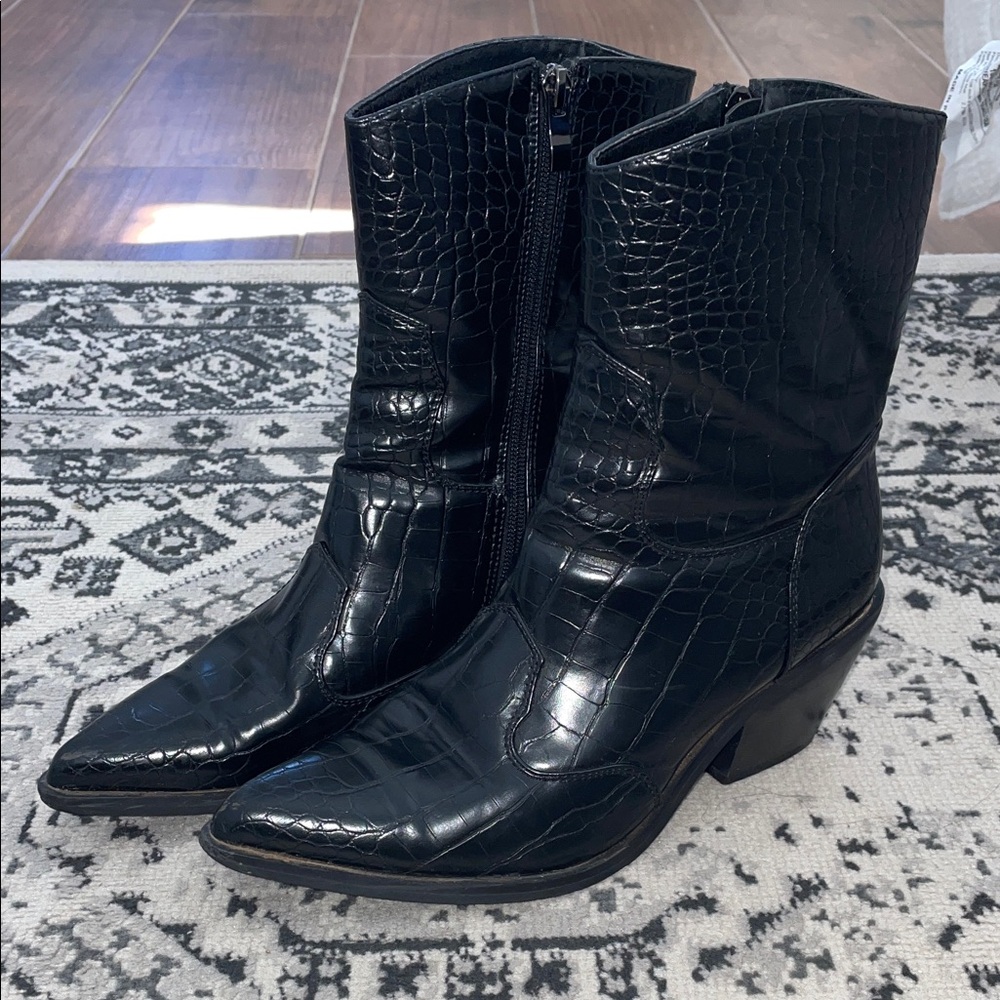 Cesario Conti Black Croc-Embossed Leather Western Ankle Boots